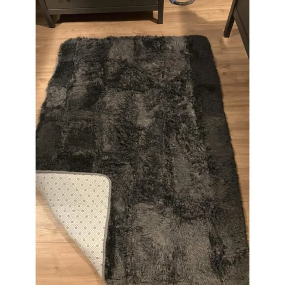 New Area Rugs for Living Room, Machine Washable Soft Shaggy 4x5.9 Feet Grey Rug